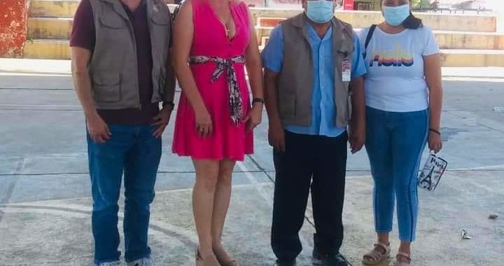 DIF La Unión al pendiente de personas de la tercera edad durante pago de su pensión