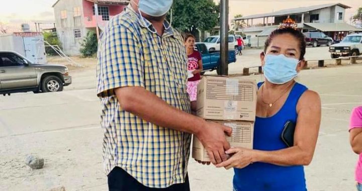 Gobierno de La Unión entrega apoyo alimentario en ocho comunidades