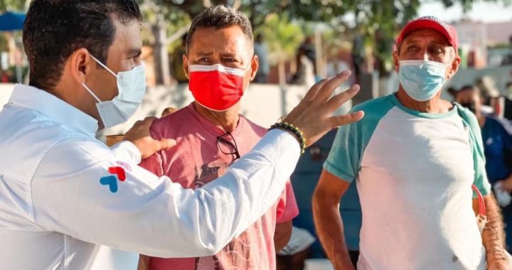 Miles de turistas disfrutaron de las playas de Ixtapa Zihuatanejo.