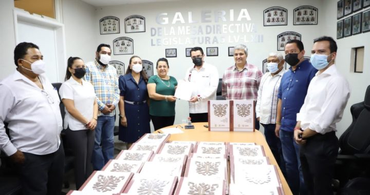 RECIBE CONGRESO DE PARTE DEL EJECUTIVO EL PLAN ESTATAL DE DESARROLLO 2022-2027