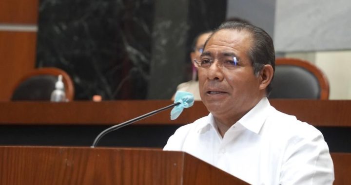 Incrementos en energéticos como Gasolina restan credibilidad al gobierno federal: Raymundo García