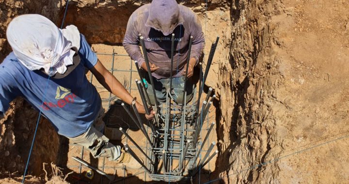 Gobierno de La Unión arranca obra de cancha y techumbre en Troncones