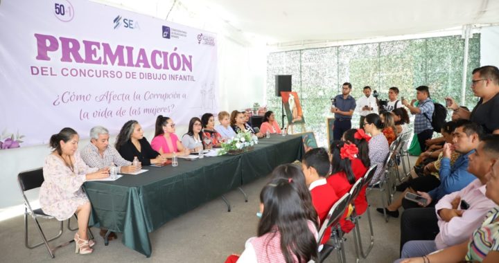 PREMIAN EN EL CONGRESO A GANADORES DE CONCURSO INFANTIL DE DIBUJO