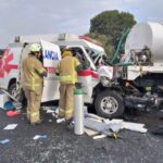 Dos Muertos y dos Heridos en La carretera Morelia-Pátzcuaro tras choque de una Ambulancia Contra Pipa De Agua