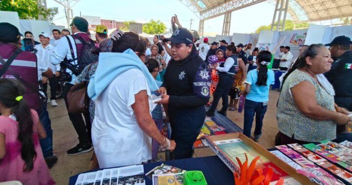 El Gobierno del Estado de Guerrero acerca servicios integrales a la población de San Jeronimito, municipio de Petatlán